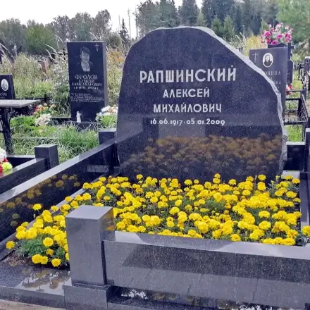 Почему памятники - это штучный товар и вы нигде не найдете такой второй?